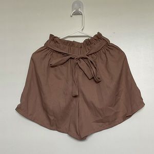 Ruffle Ribbon Short - NEW